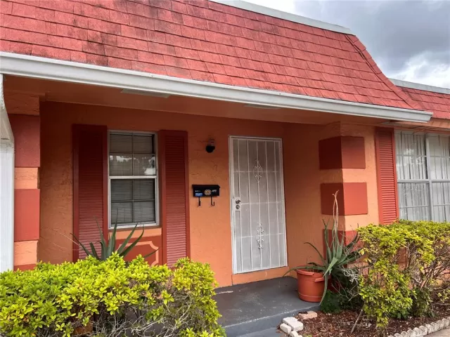 MLS: O6123990 Condo For Sale