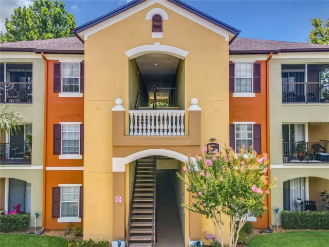 MLS: O6124020 Condo For Sale