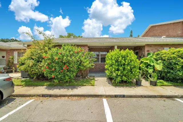 MLS: O6124242 Condo For Sale