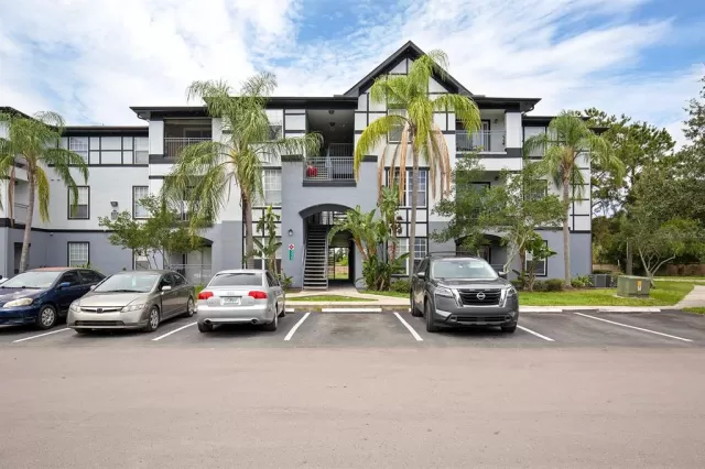 MLS: O6124248 Condo For Sale