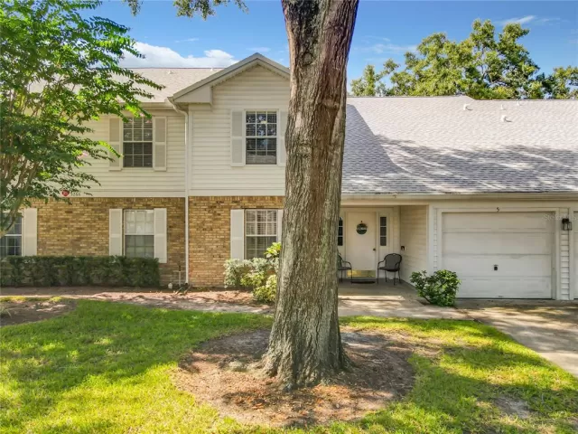 MLS: O6124737 Condo For Sale