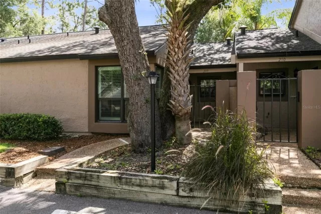 MLS: O6124917 Condo For Sale