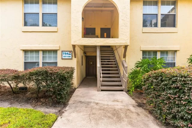 MLS: O6125079 Condo For Sale