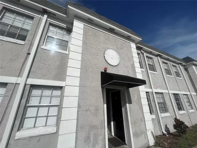 MLS: O6125497 Condo For Sale