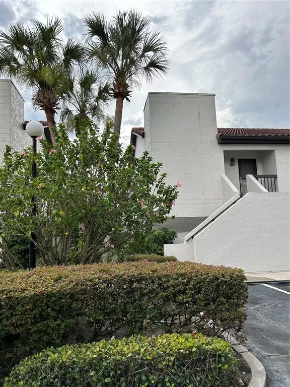 MLS: O6125771 Condo For Sale