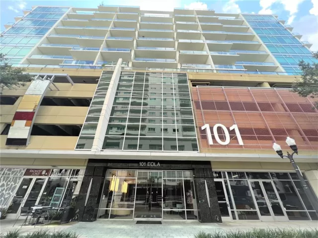 MLS: O6125874 Condo For Sale