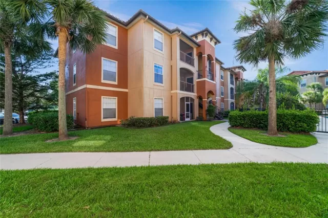 MLS: O6126064 Condo For Sale