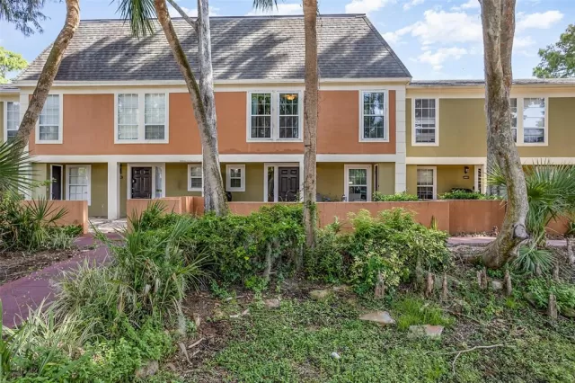 MLS: O6126354 Condo For Sale