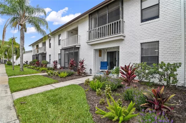 MLS: O6126819 Condo For Sale