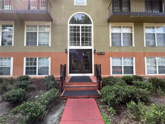 MLS: O6126983 Condo For Sale