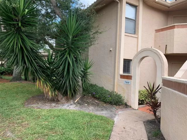 MLS: O6127086 Condo For Sale