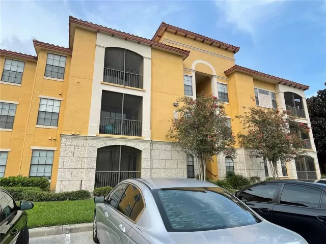 MLS: O6127321 Condo For Sale