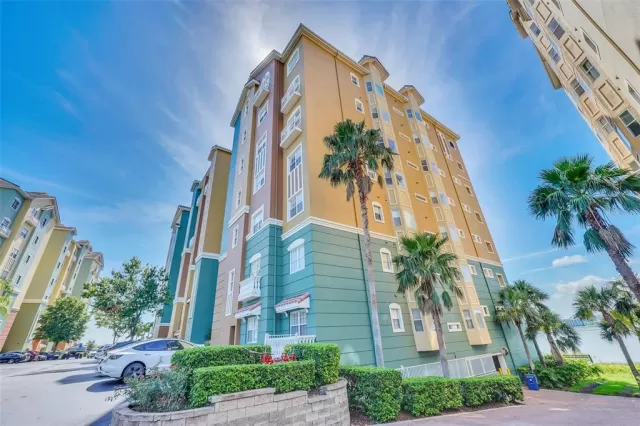 MLS: O6127663 Condo For Sale