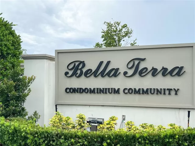 MLS: O6128535 Condo For Sale