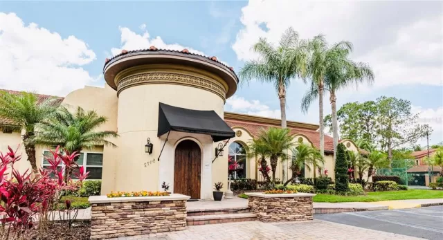 MLS: O6128741 Condo For Sale