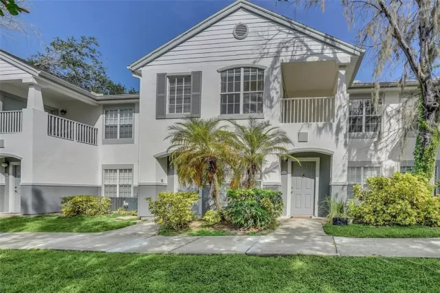 MLS: O6128887 Condo For Sale