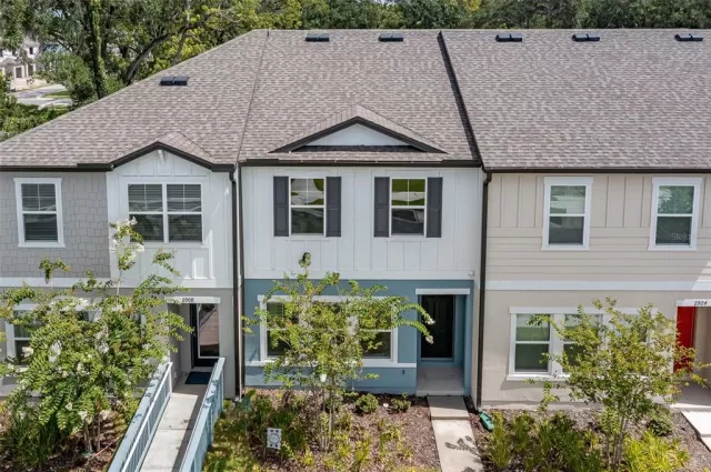 MLS: O6128969 Condo For Sale