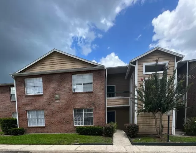 MLS: O6129148 Condo For Sale