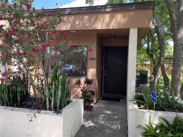 MLS: O6129302 Condo For Sale