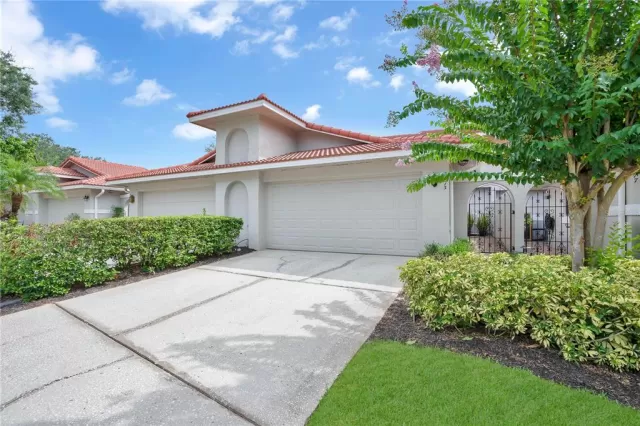 MLS: O6130100 Condo For Sale