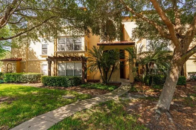 MLS: O6130166 Condo For Sale