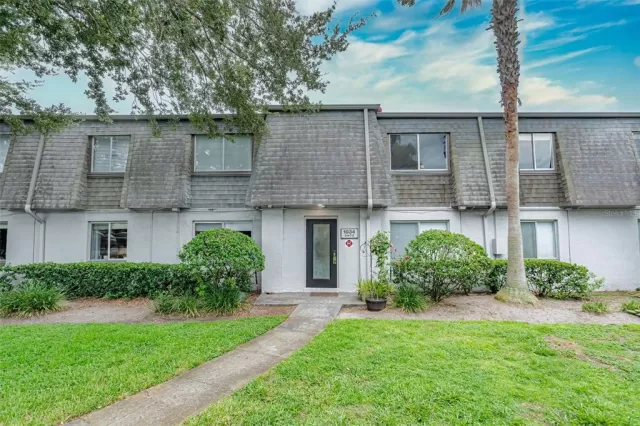 MLS: O6130208 Condo For Sale