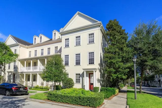 MLS: O6130271 Condo For Sale
