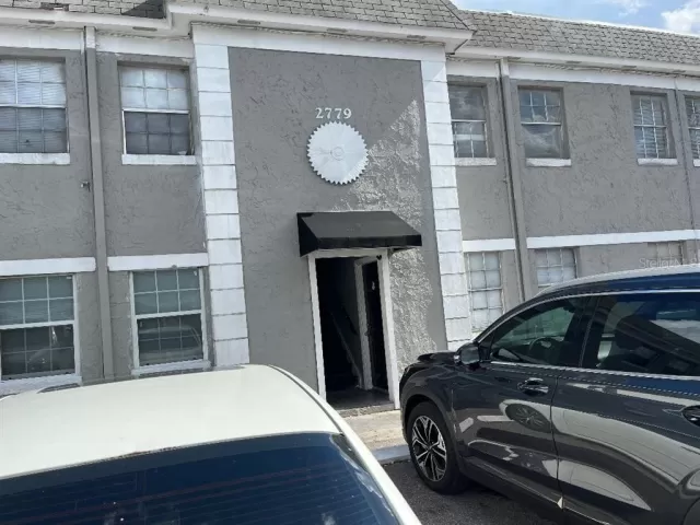 MLS: O6130276 Condo For Sale