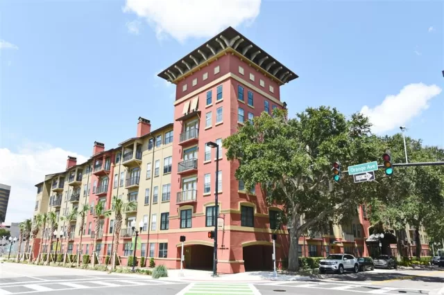 MLS: O6130901 Condo For Sale