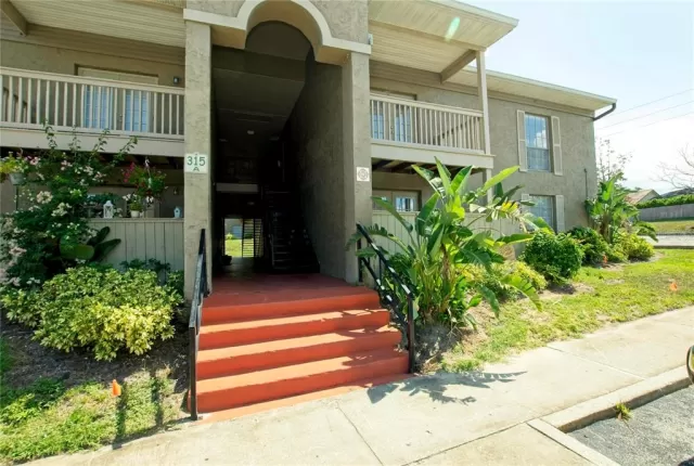 MLS: O6131540 Condo For Sale