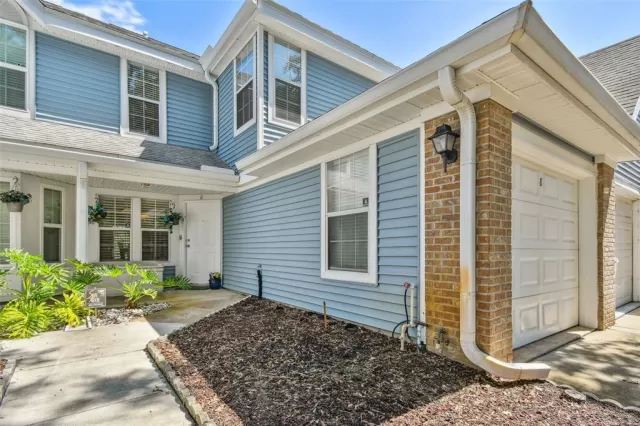 MLS: O6132355 Condo For Sale