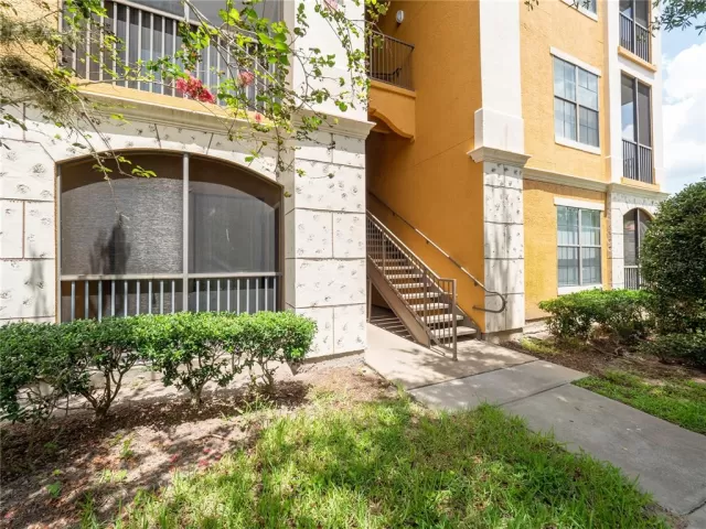MLS: O6132591 Condo For Sale