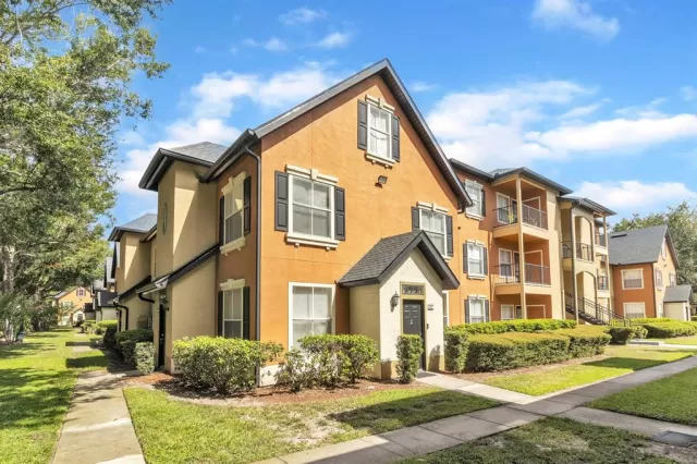 MLS: O6132711 Condo For Sale