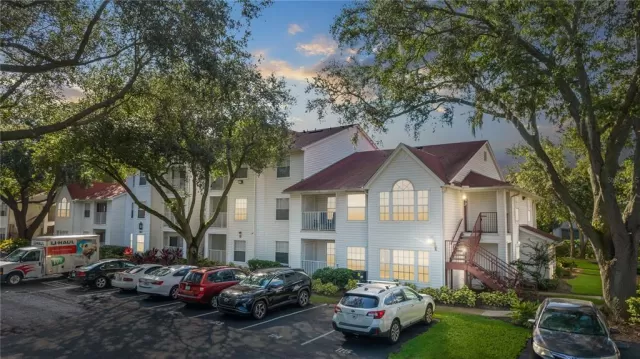 MLS: O6132923 Condo For Sale