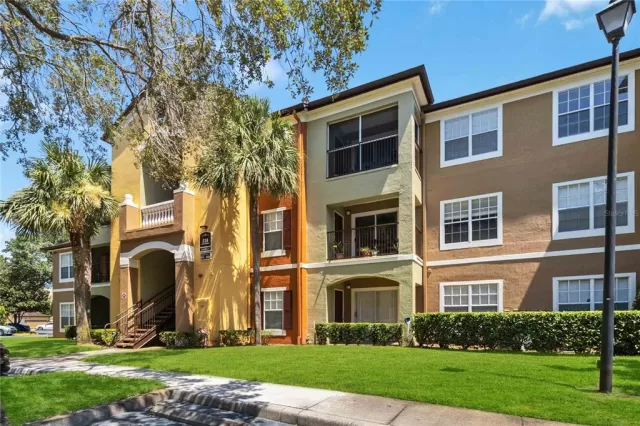 MLS: O6132946 Condo For Sale