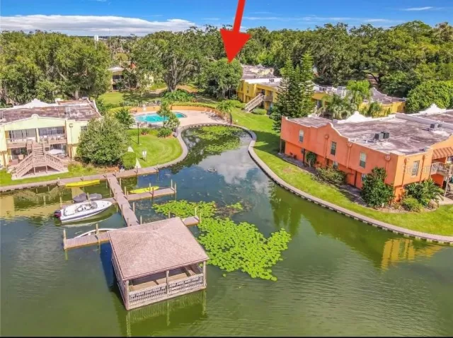 MLS: O6133019 Condo For Sale