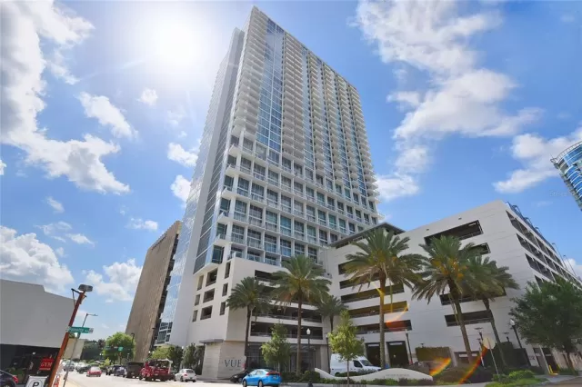 MLS: O6133464 Condo For Sale