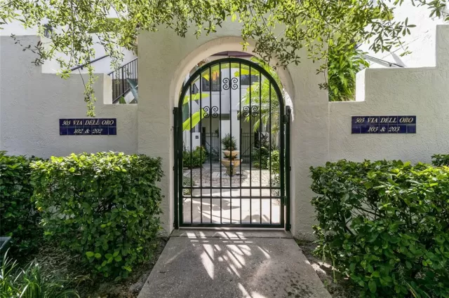 MLS: O6134174 Condo For Sale