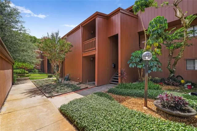 MLS: O6135835 Condo For Sale