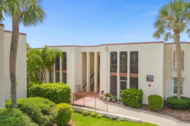 MLS: O6136089 Condo For Sale