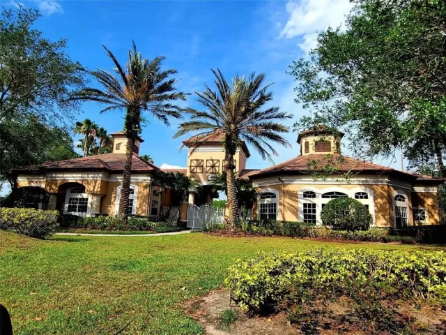 MLS: O6136685 Condo For Sale