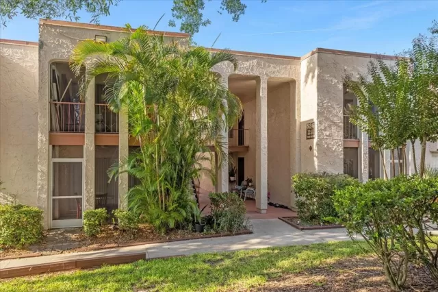 MLS: O6137269 Condo For Sale