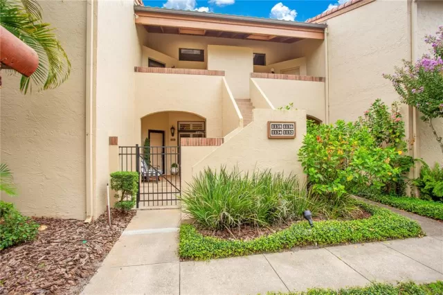 MLS: O6138114 Condo For Sale