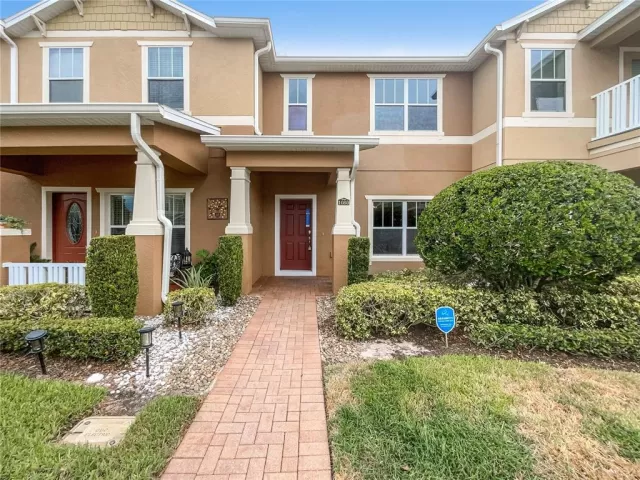 MLS: O6138228 Condo For Sale