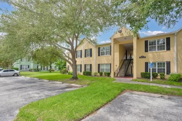 MLS: O6138339 Condo For Sale