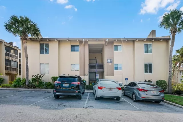 MLS: O6138367 Condo For Sale