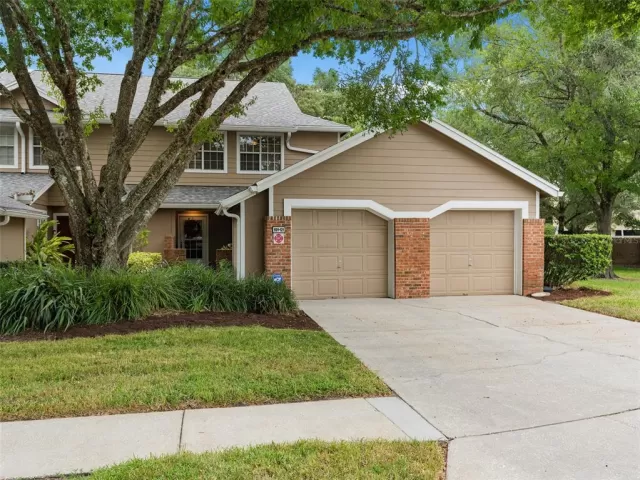 MLS: O6138562 Condo For Sale