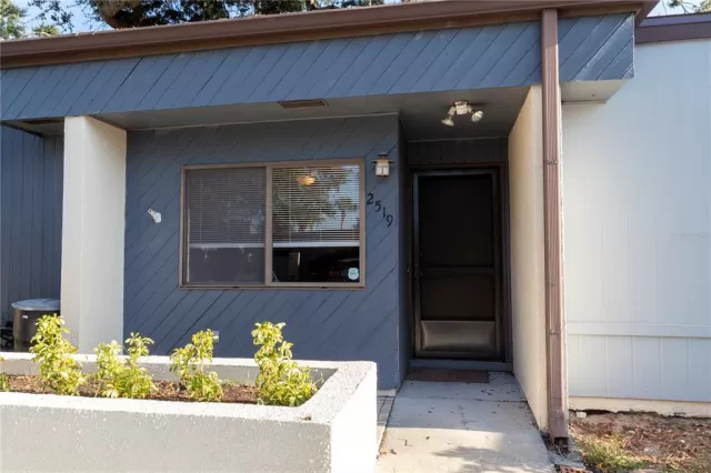 MLS: O6138695 Condo For Sale