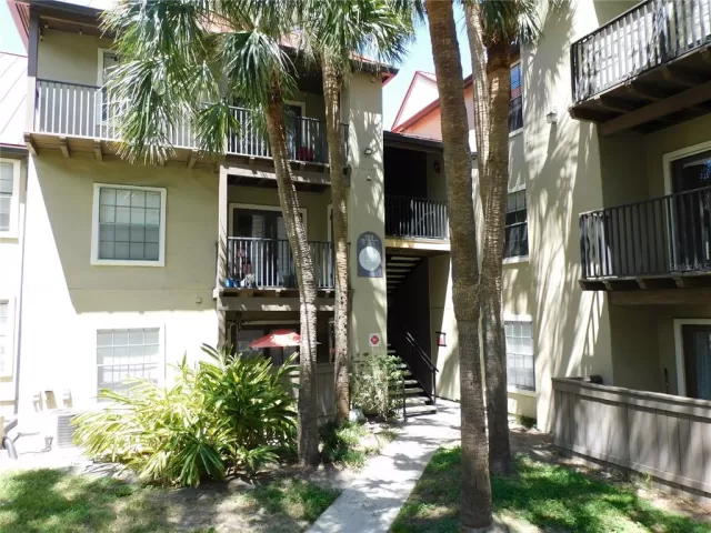 MLS: O6139374 Condo For Sale