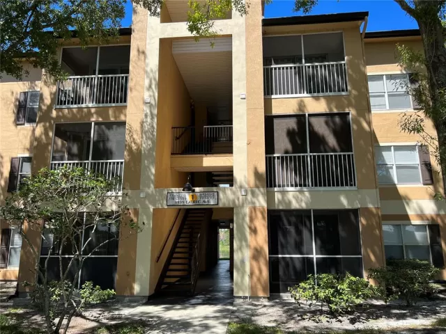MLS: O6139752 Condo For Sale